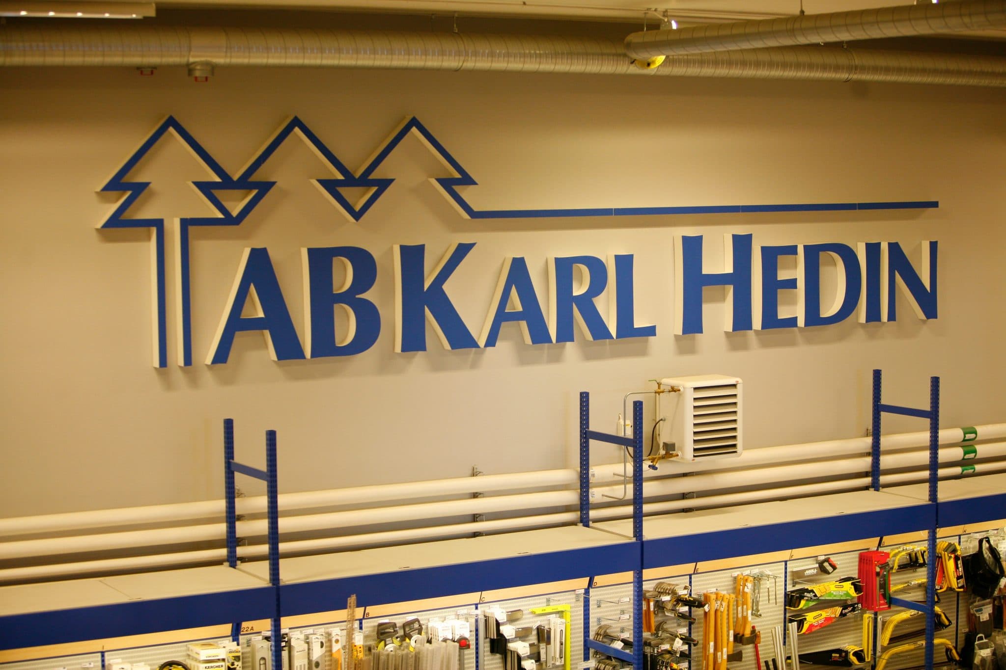Hedin säljer