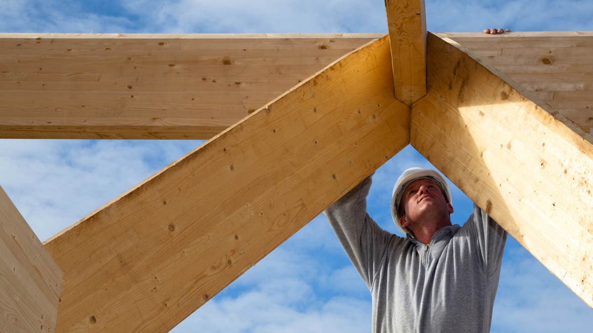 <p>Problematiskt med brandrisk i trähus. Foto: Forskning pressfoto</p>