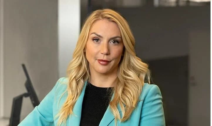 <p>Nordnet:s sparekonom Frida Bratt analyserar hur oppositionspartiernas förslag kan påverka sparare vid ett eventuellt regeringsskifte. Foto: Nordnet pressfoto</p>