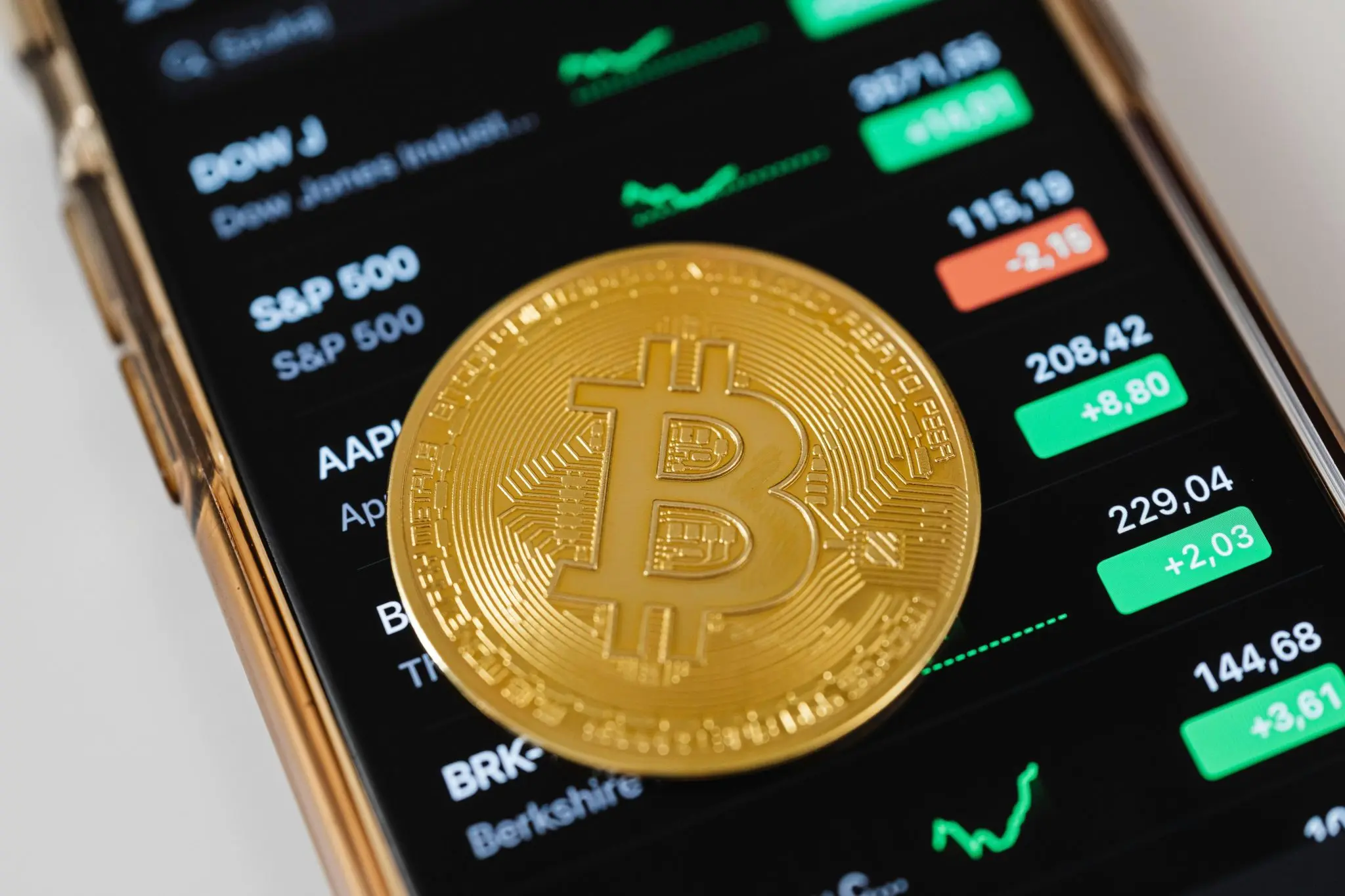 <p>Bitcoin når nytt rekord under söndagen. Foto: Pexels</p>