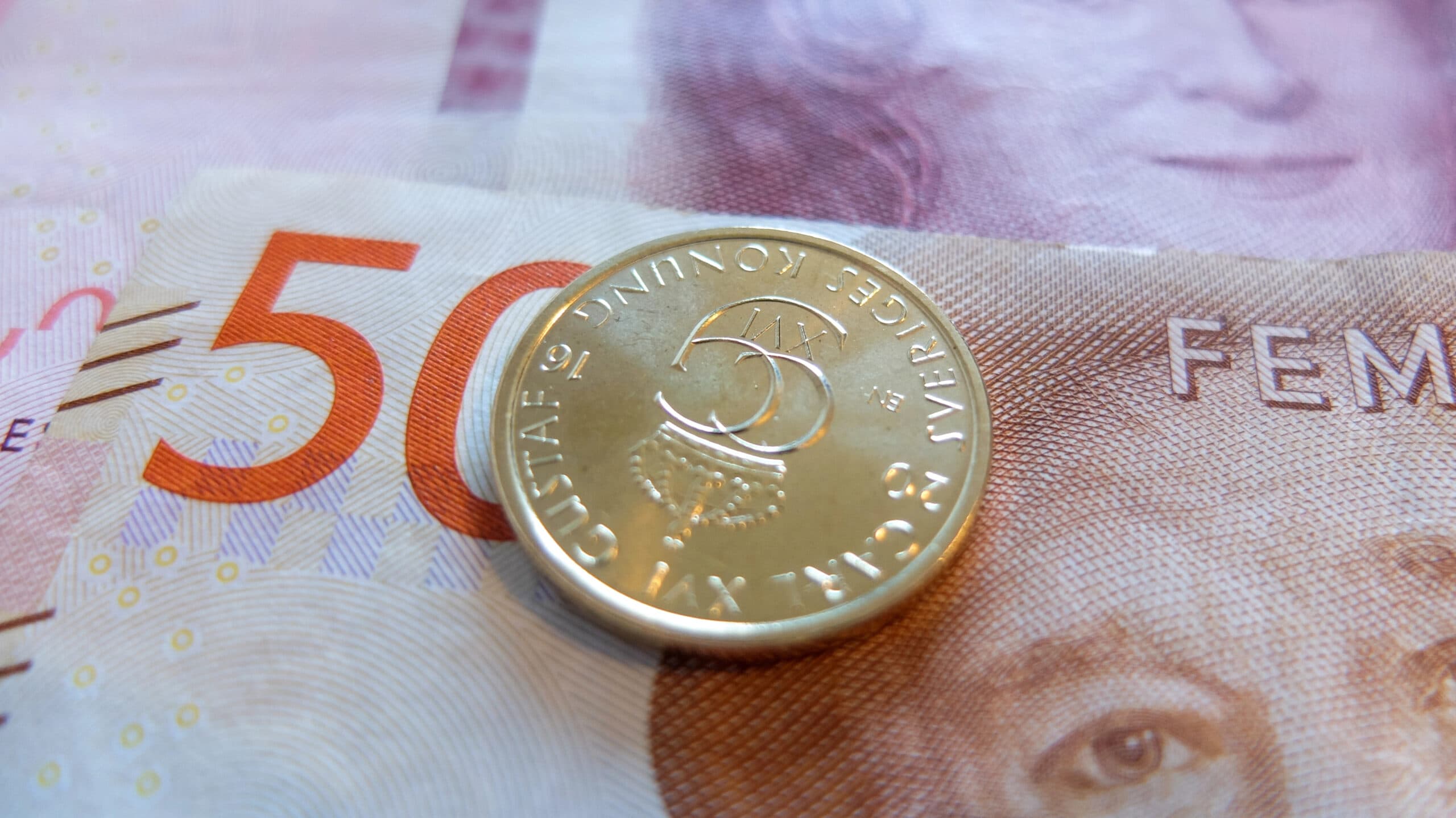 <p>Svenska kronan har tagit revansch under 2025. Foto: DepositPhotos.</p>