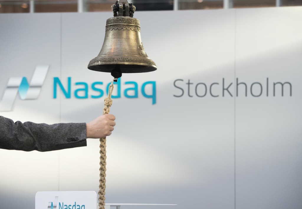 <p>Börsklockan på Stockholmsbörsen. Arkivbild. Foto: Fredrik Sandberg/TT</p>
