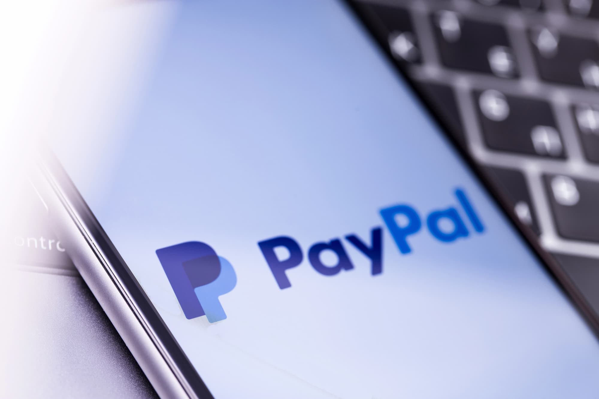 <p>Stripe uppges vilja köpa PayPal – Burry säger nej. Foto: Depositphotos</p>