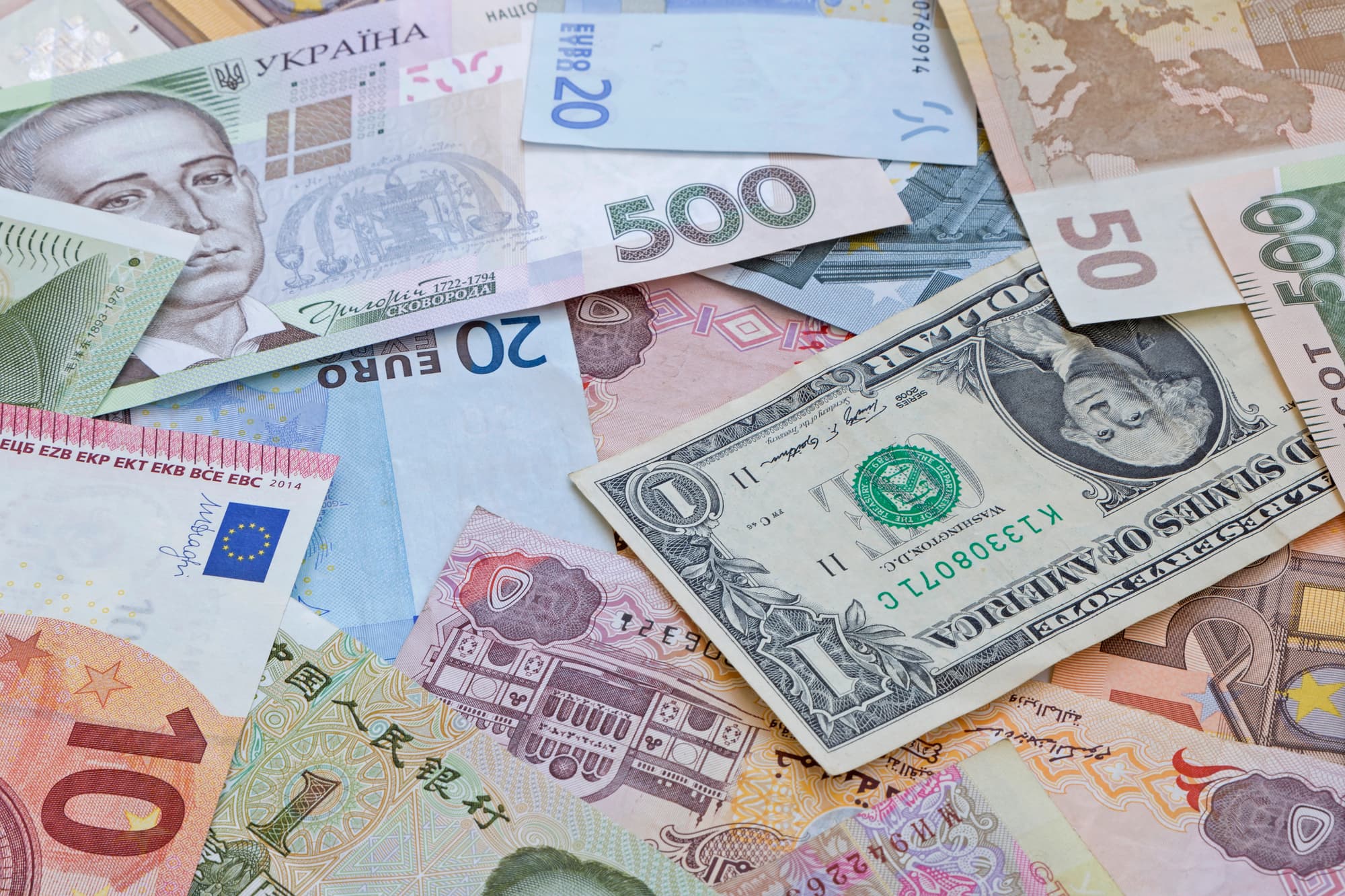 <p>Valutaeffekten kan både förstärka och försvaga avkastningen i en globalfond. Foto: Depositphotos</p>
