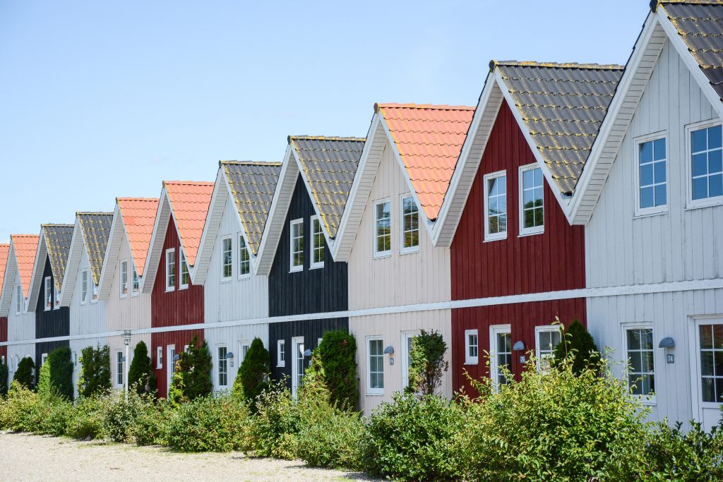 SkandiaMäklarna om Svensk Mäklarstatistik mars 2022: En osäker bostadsmarknad väntar i vår