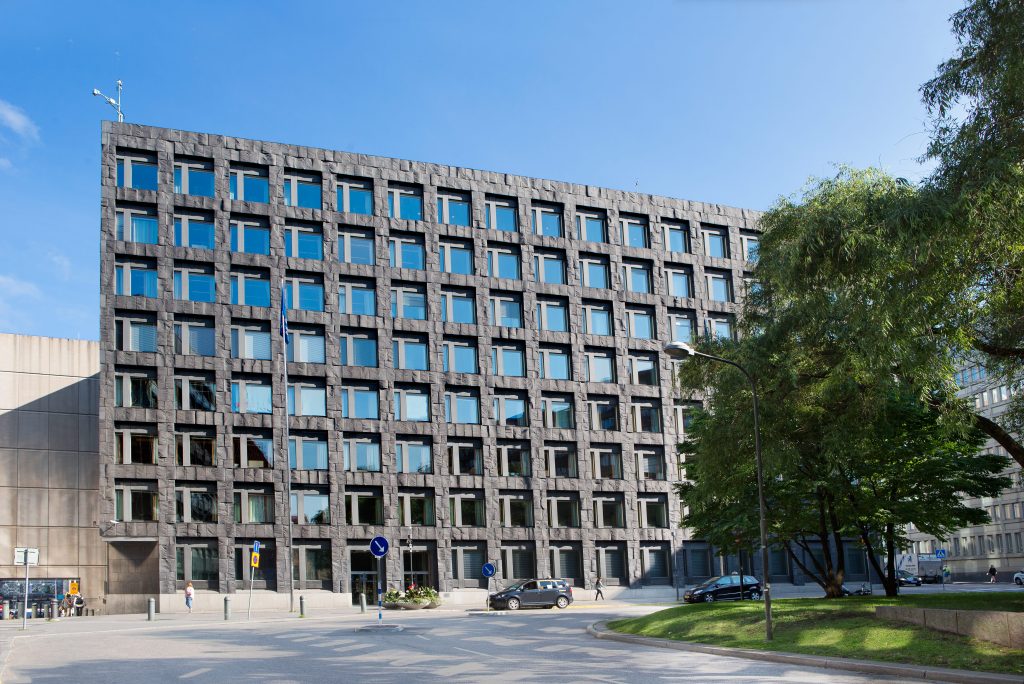Riksbanken chockhöjer räntan – högsta räntenivån på över tio år