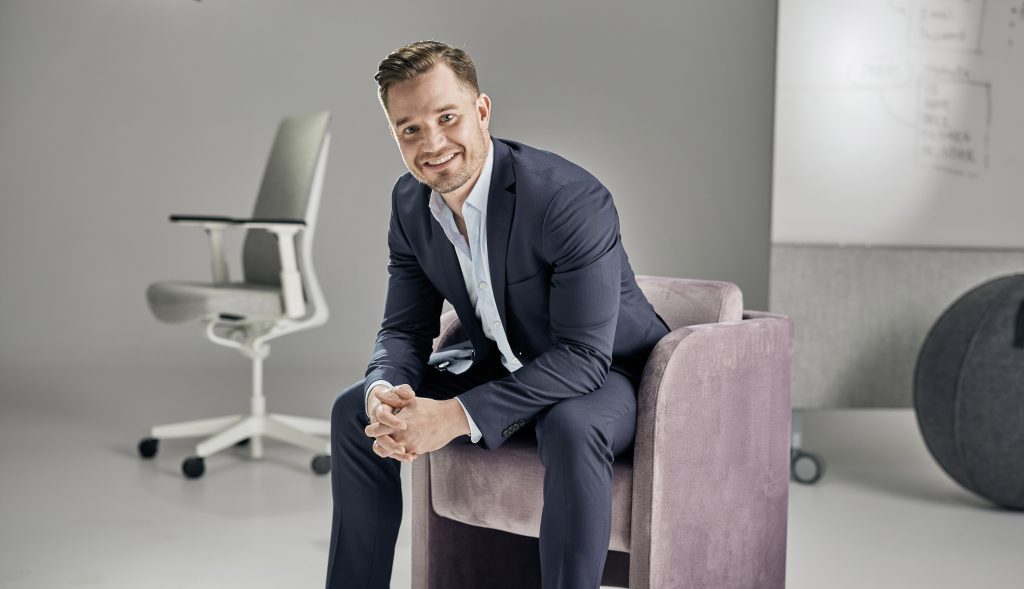 AJ Produkter fortsätter tillväxtresan med förvärv av DPJ Workspace