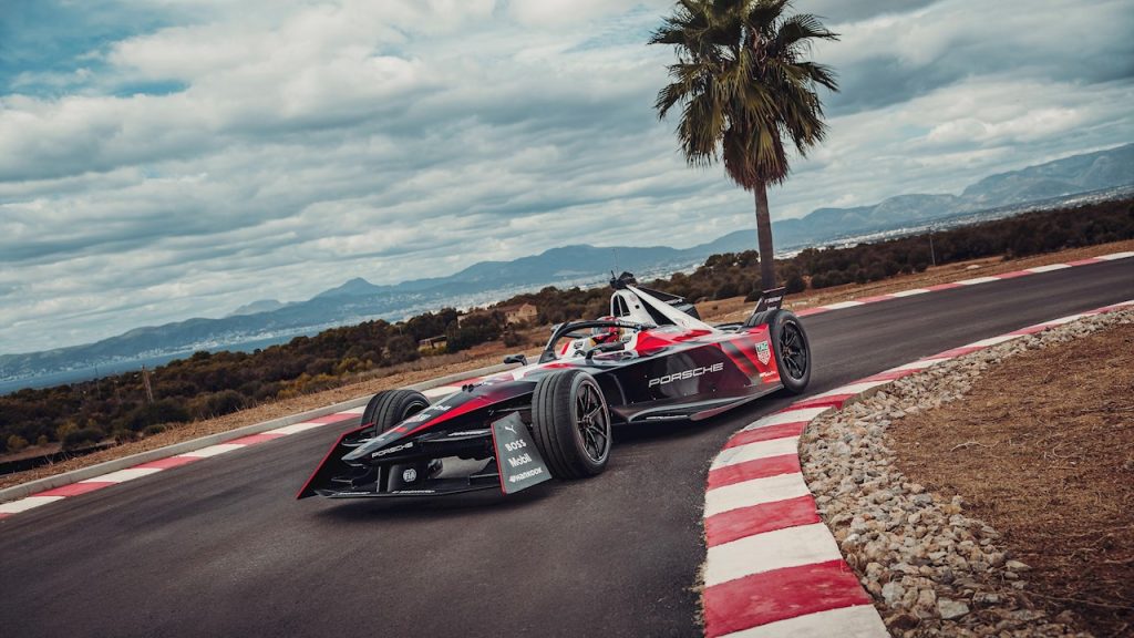 ABB är officiell laddleverantör inför säsong 9 av Formel E