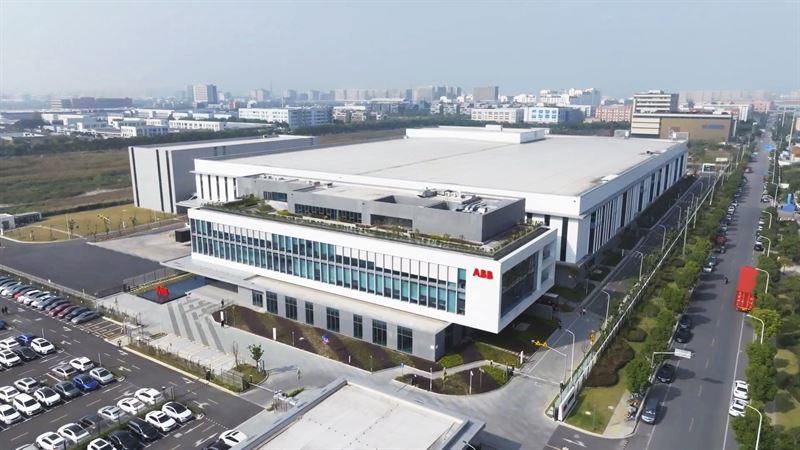 ABB öppnar toppmodern megafabrik för robottillverkning i Shanghai
