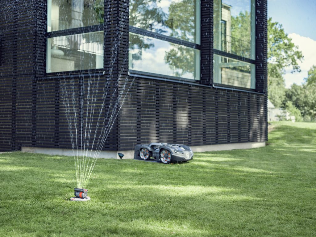 Bosch köper storpost i Husqvarna – Aktien rusar 12 procent