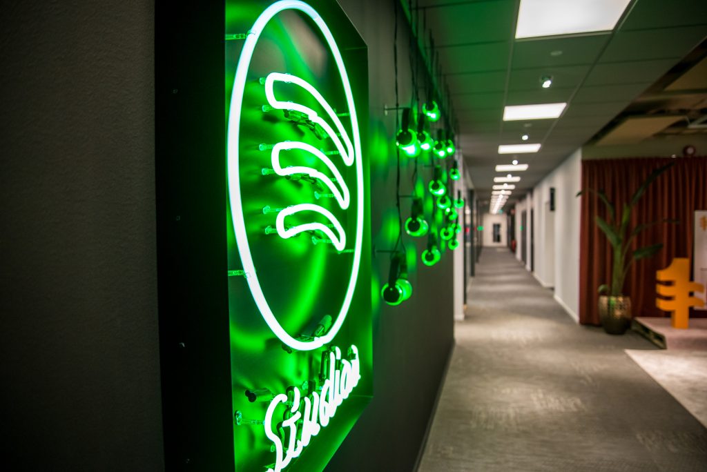 Spotify hittar tillbaka till lönsamhet under Q3