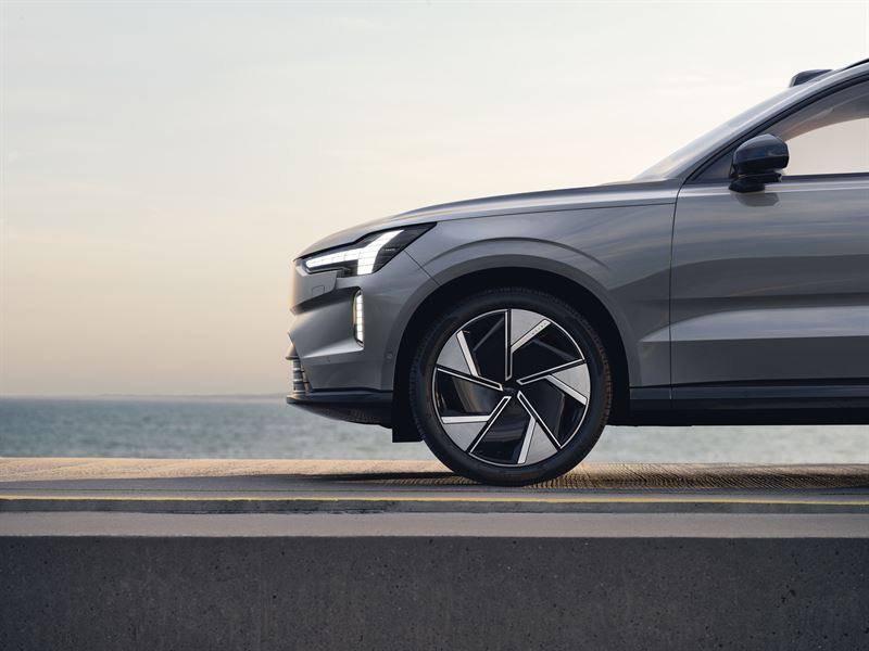 Helelektriska bilar upp med nära 200 % 2022 rapporterar Volvo Cars
