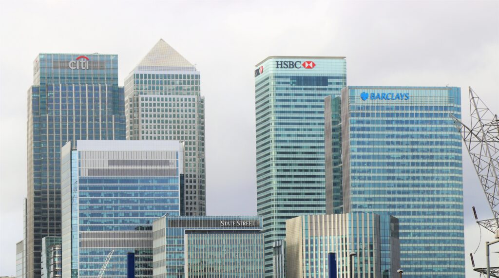 Bankjätte räddar Silicon Valley Banks brittiska enhet – Betalar 1 brittiskt pund