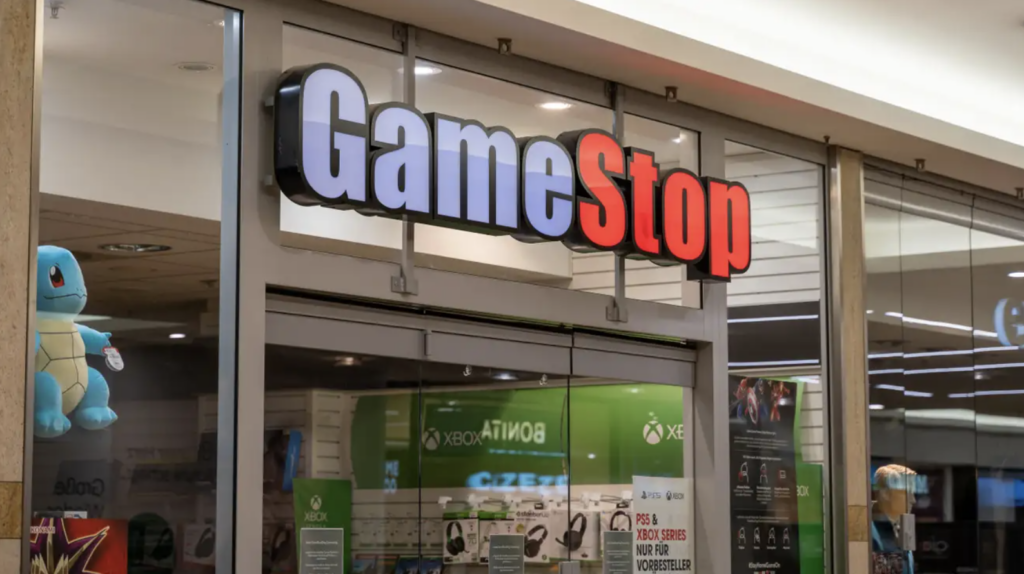 GameStop sparkar VD – Aktien i fritt fall