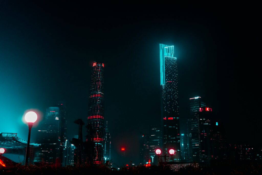 Evergrande rasade på Hongkong-börsen – miljarder dollar upp i rök