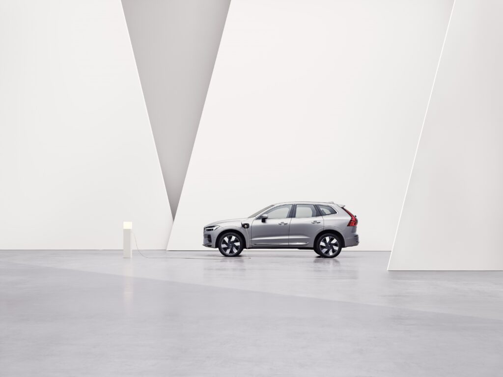 Volvo Cars vinnare i inledande handel efter försäljningssiffran