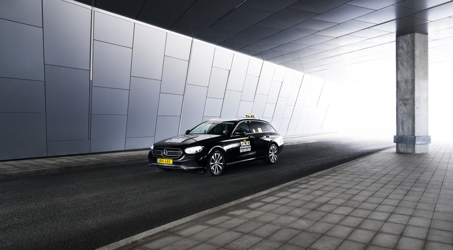 Taxi Stockholm pausar inköp av Tesla-bilar