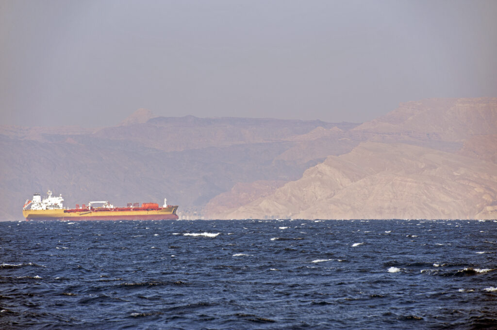 Oron i Röda havet får Tesla att pausa produktionen i Tyskland