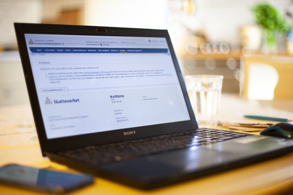 Bara timmar kvar att deklarera om du vill ha skatteåterbäring redan i april