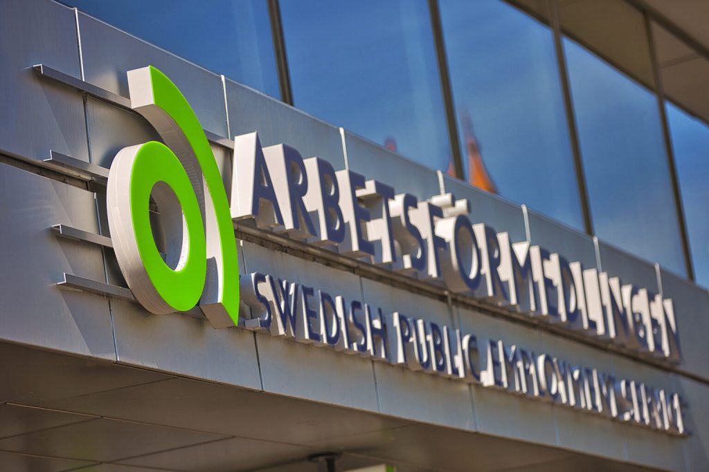 235 miljoner avsattes för 1 000 etableringsjobb men bara 13 anställdes