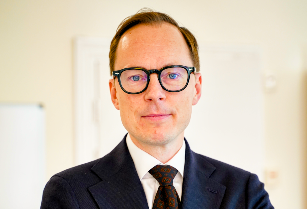 Regeringen slår tillbaka mot välfärdsbrott – avtal med oseriösa aktörer rivs upp